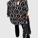 Noor – T-shirt with Graphic Print