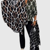 Noor – T-shirt with Graphic Print
