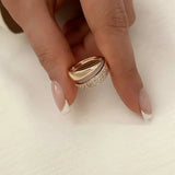 Elegant Guldring med Funklende Sten