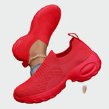 Tradiční sportovní slip-on pro každodenní nošení